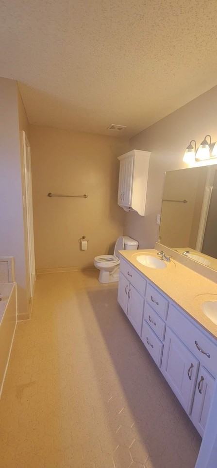 50 Henderson Cv - Photo 5 of 7