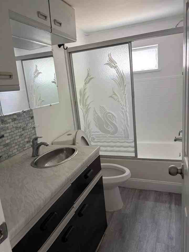 13380 Sw 9th St #13380 - Photo 7 of 8