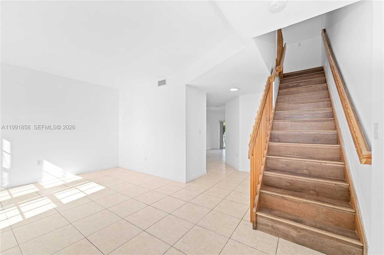 365 Nw 109th Ave #701 - Photo 2 of 21
