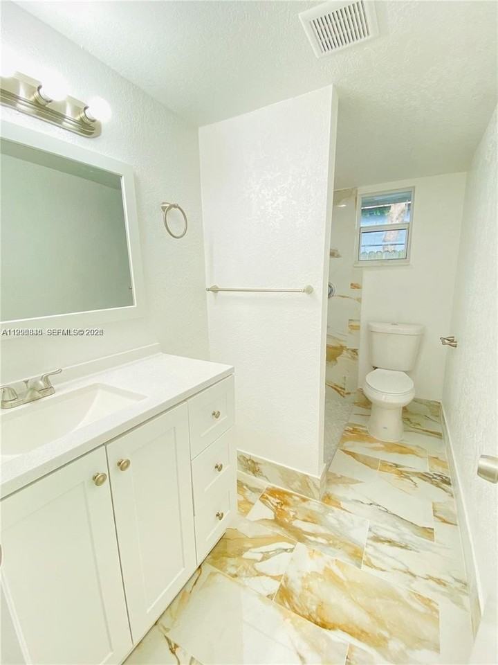 2996 Nw 93rd St #C - Photo 7 of 13
