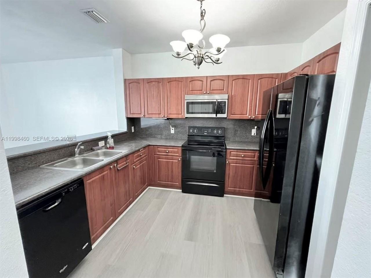 3991 Sw 155th Ave #305 - Photo 5 of 14