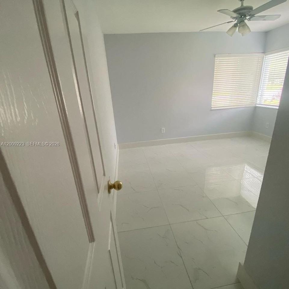 1970 Nw 178th Ter - Photo 4 of 8