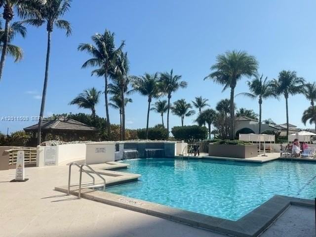 4779 Collins Ave - Photo 3 of 3