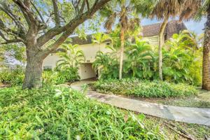 featured image of 9107 Sw 137th Ter #1-4