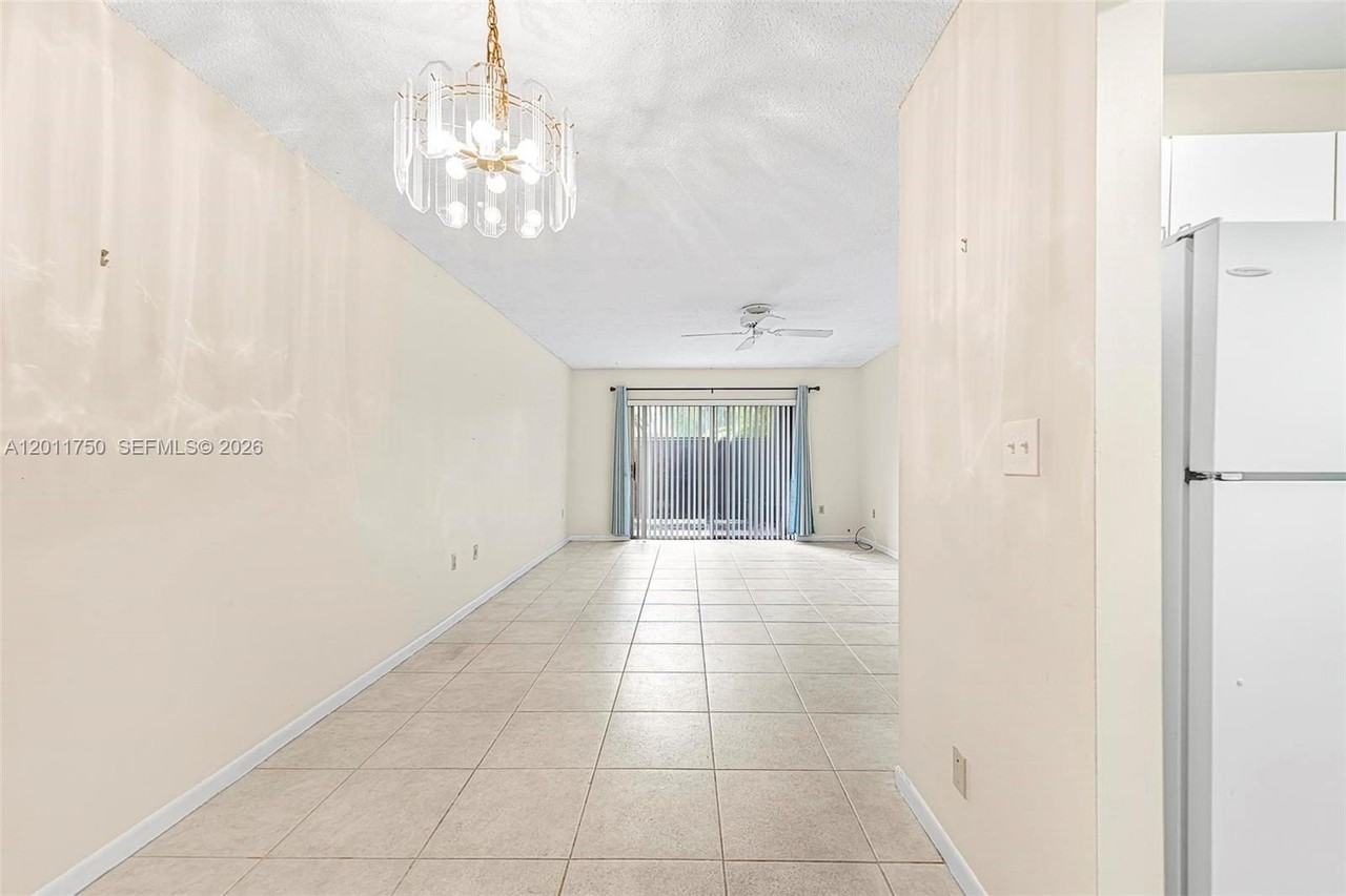 9107 Sw 137th Ter #1-4 - Photo 6 of 32