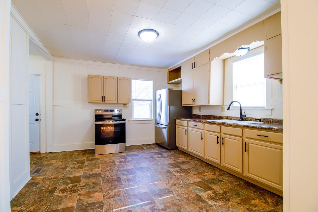 728 Franklin St #1 - Photo 2 of 26