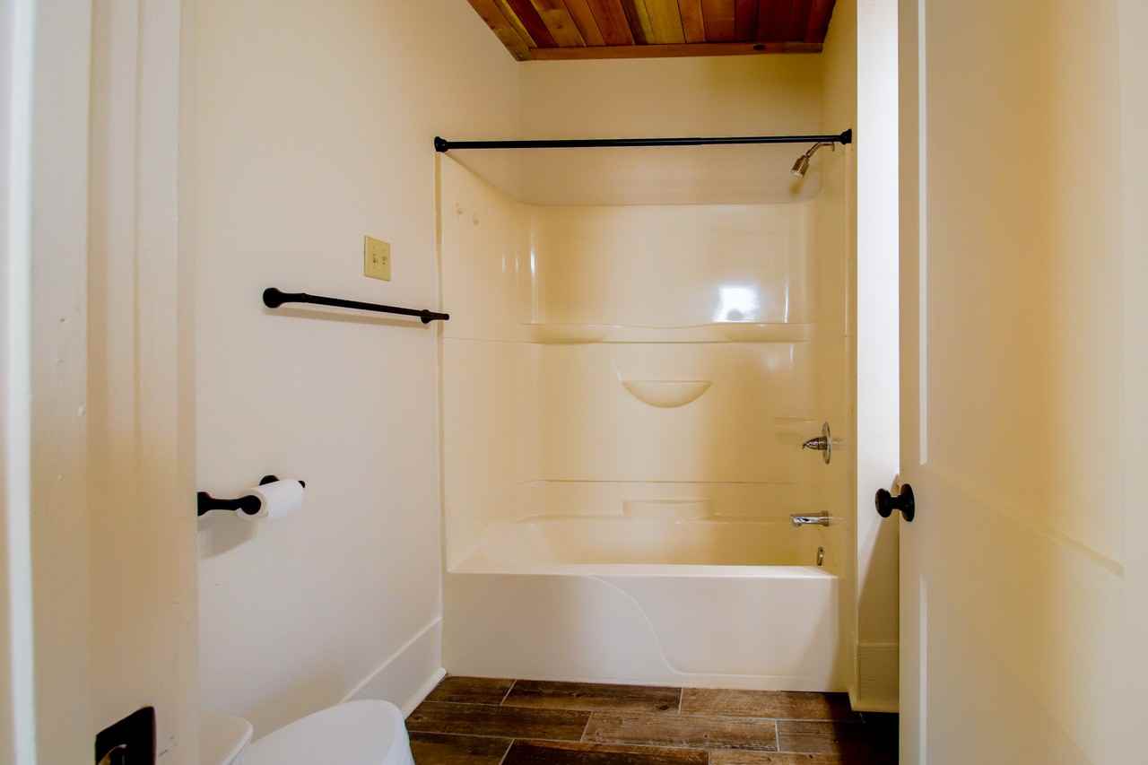 728 Franklin St #1 - Photo 4 of 26