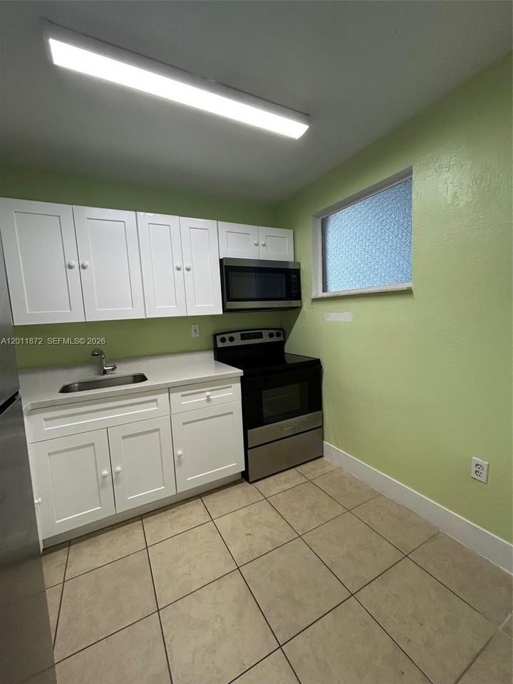 19825 Sw 114th Ave #124-5 - Photo 2 of 14