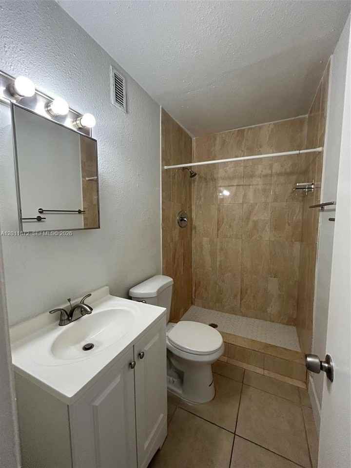 19825 Sw 114th Ave #124-5 - Photo 7 of 14