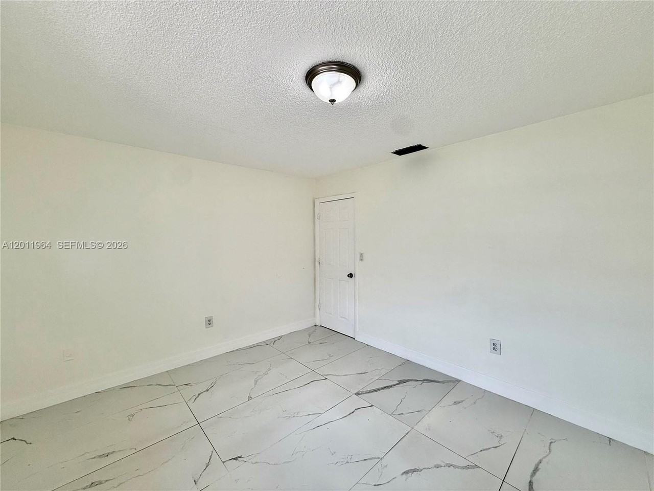950 Nw 109th St #950 - Photo 7 of 15