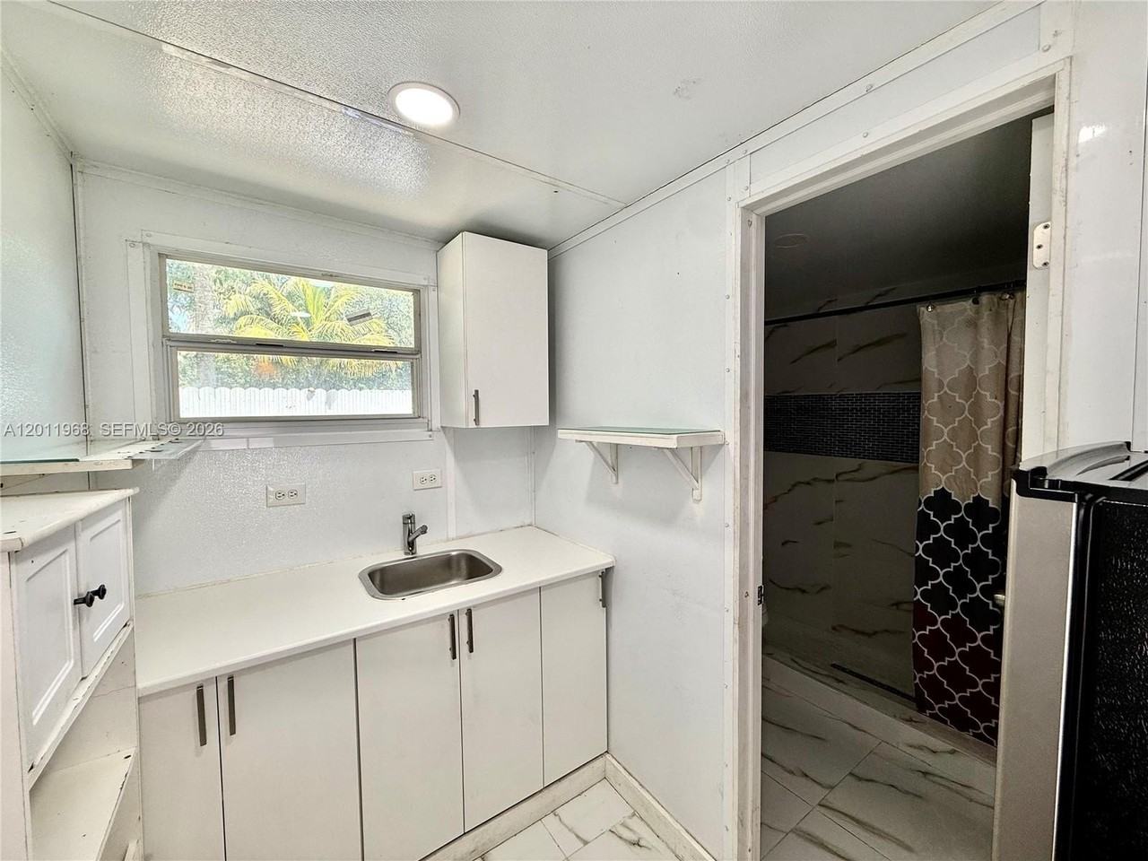 950 Nw 109th St #REAR - Photo 2 of 6