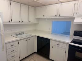 featured image of 500 Executive Center Dr #5C