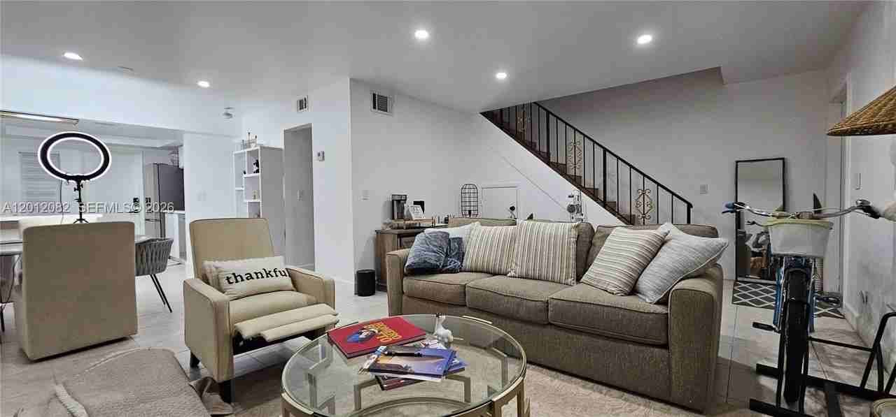 1845 Nw 4th Ave #17 - Photo 7 of 40