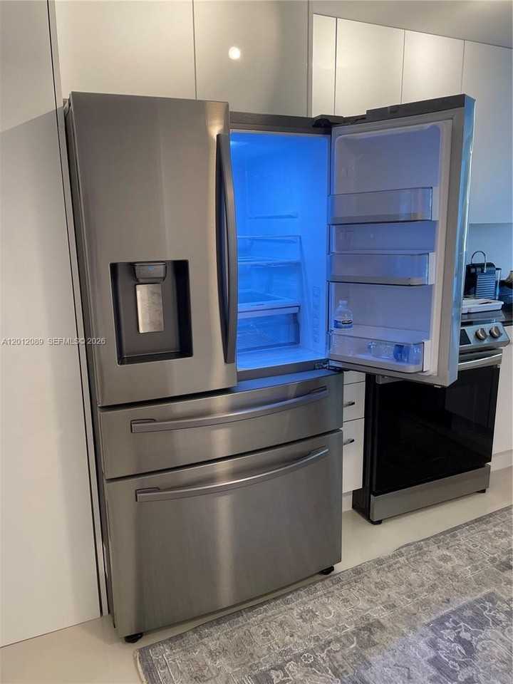 10275 Collins Ave #602 - Photo 5 of 20
