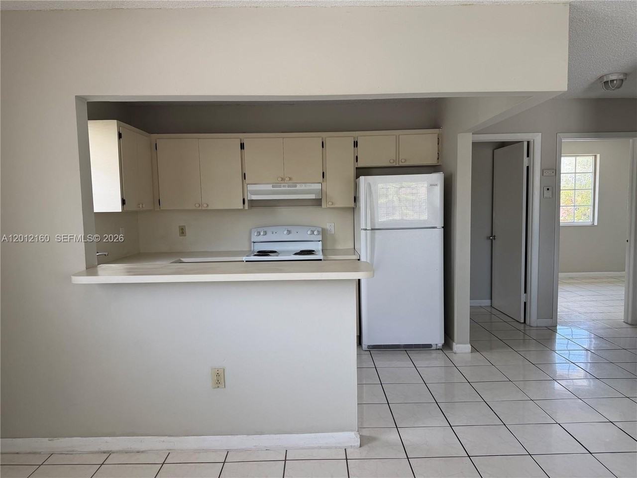 837 Se 8th Ct #2 - Photo 6 of 15