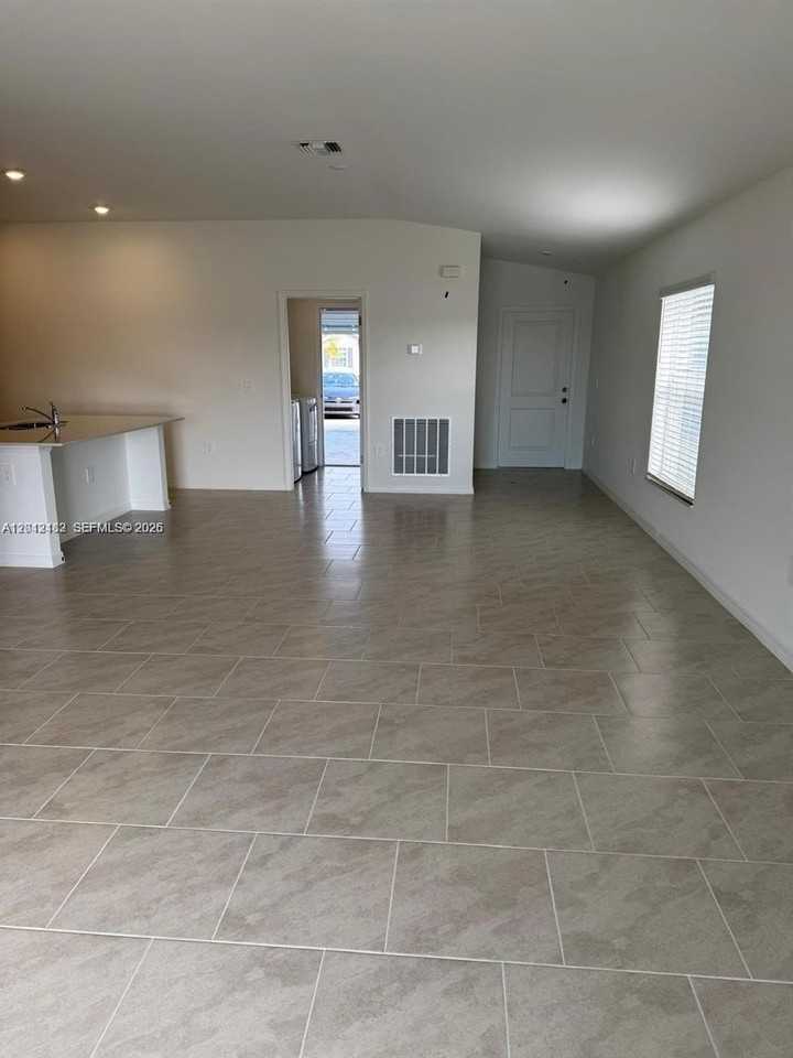 4106 Granita Ct - Photo 4 of 12