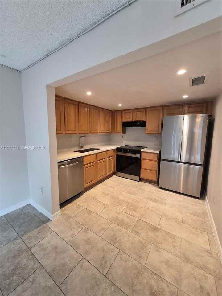 6528 Sw 41st Ct #95 - Photo 4 of 33