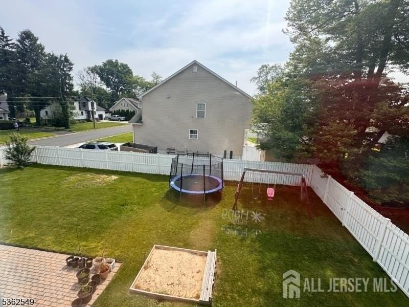 21 Van Syckle Blvd - Photo 4 of 19