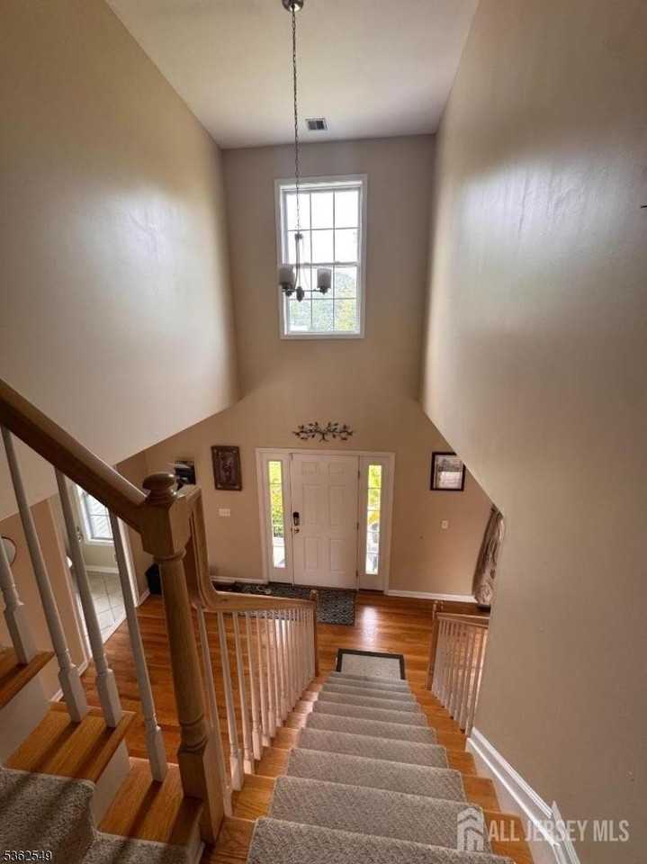 21 Van Syckle Blvd - Photo 5 of 19