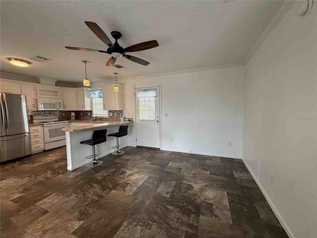 3 Date Ave - Photo 5 of 13