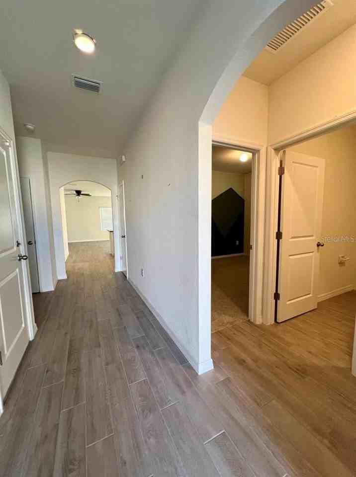6032 Sw 84th St - Photo 7 of 28