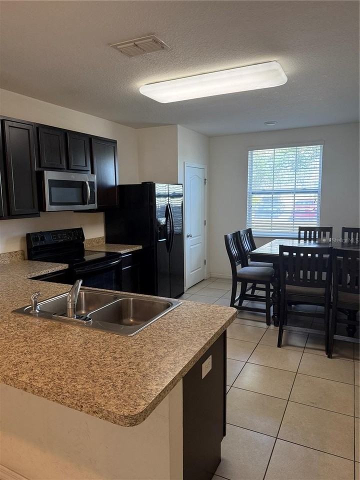 419 Arbor Lakes Dr - Photo 7 of 25