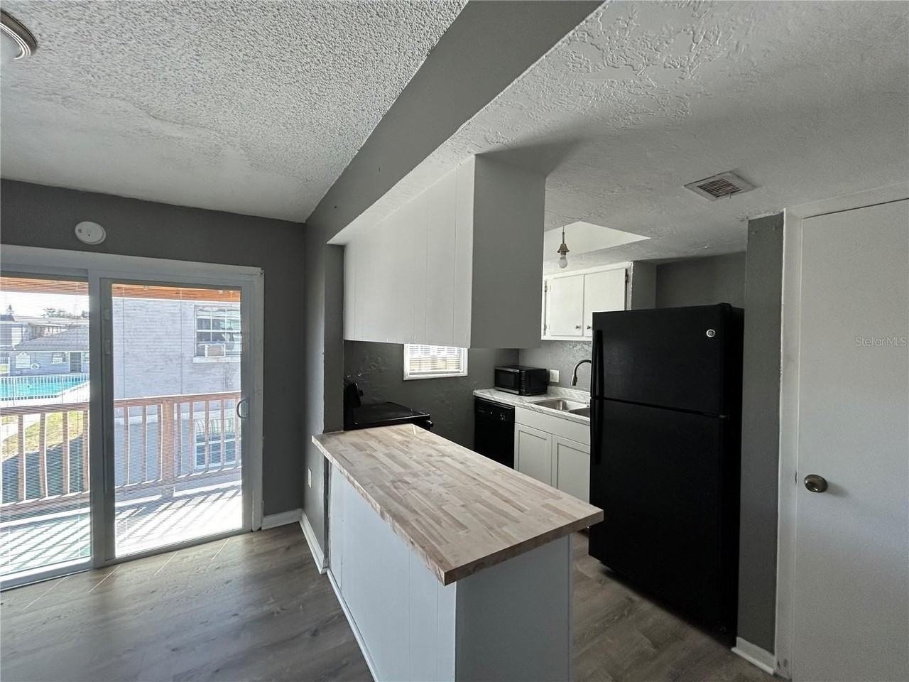 2779 L B Mcleod Rd #D - Photo 4 of 9