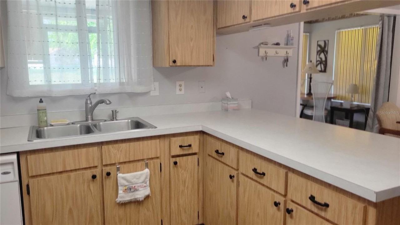 10782 Sw 78th Ct - Photo 5 of 11