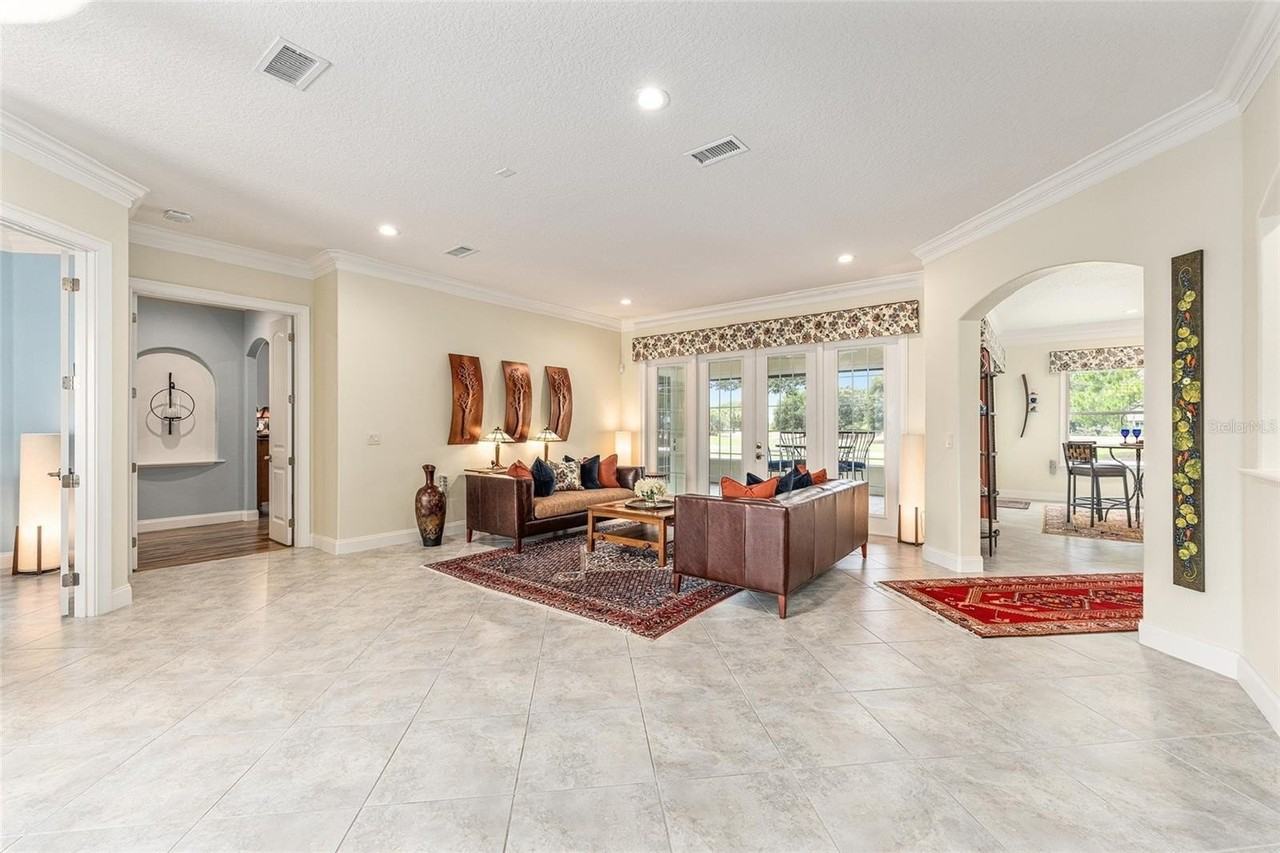8671 Sw 83rd Loop - Photo 7 of 50