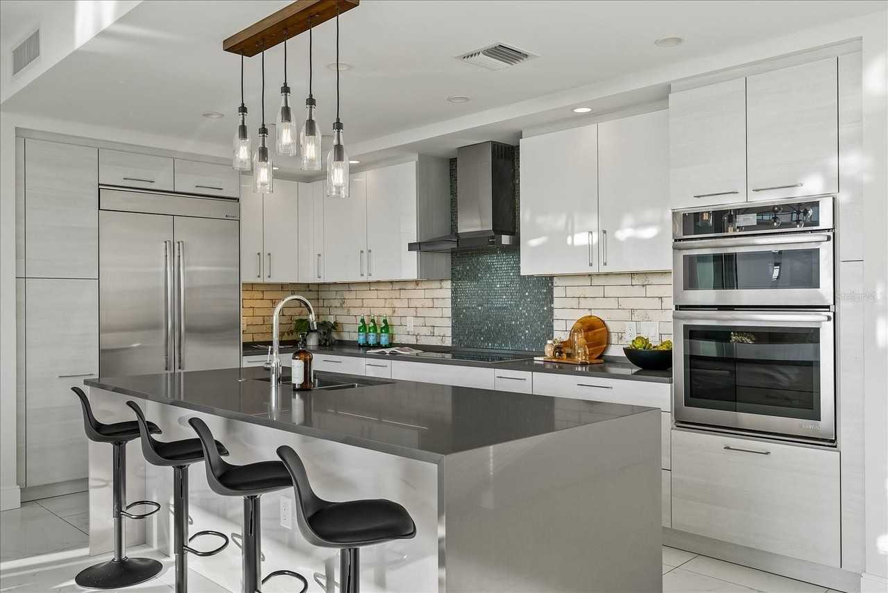 100 1st Ave N #501 - Photo 5 of 50