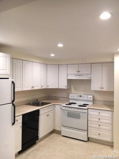 4160 Little Neck Pkwy #3 - Photo 4 of 8