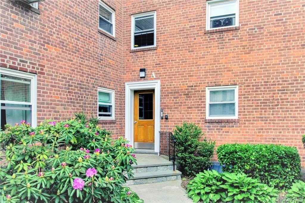 330 S Broadway #A6 - Photo 4 of 14