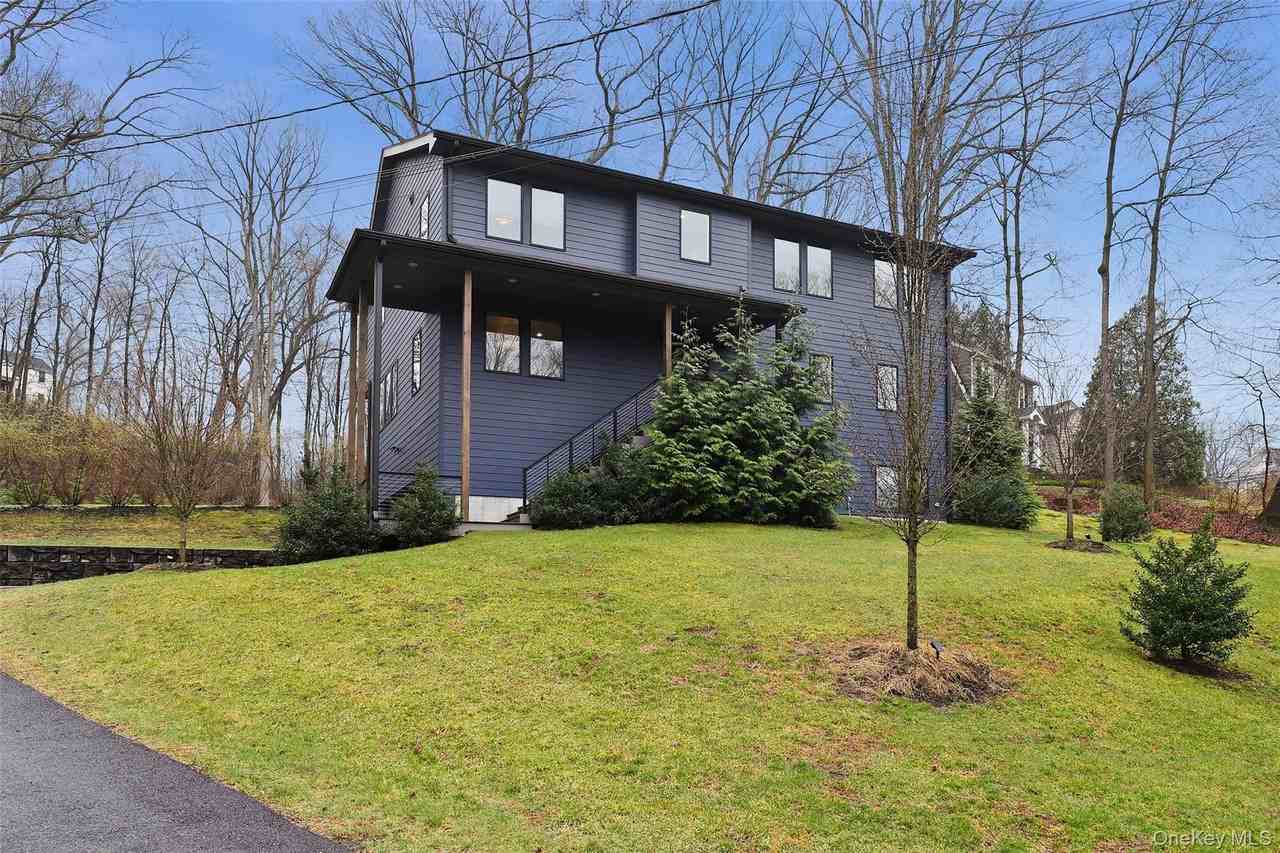 18 Hillside Ave - Photo 2 of 34