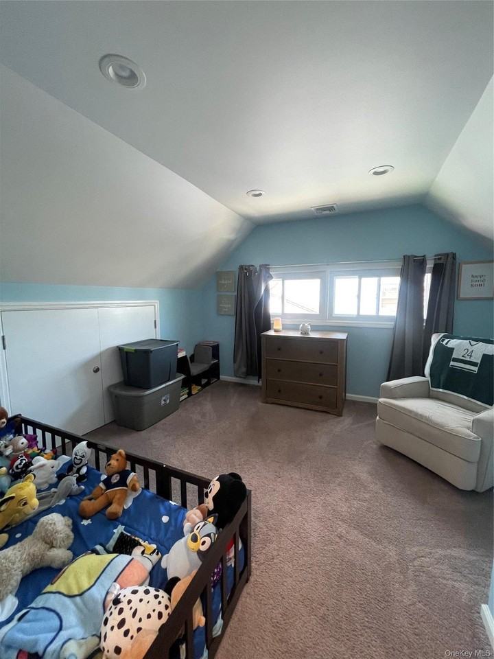 11 Skylark Ln - Photo 4 of 11