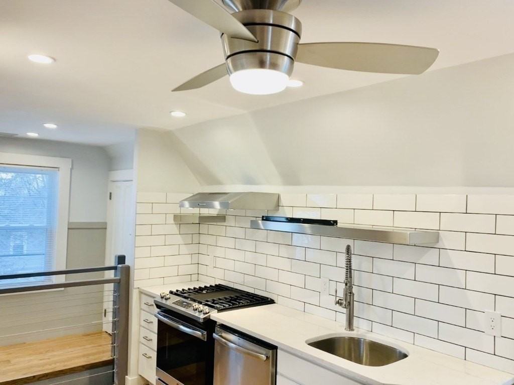 39 Bucknam St #3 - Photo 4 of 13