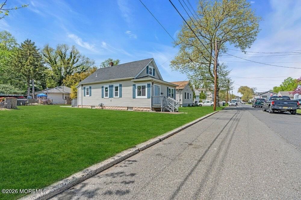 41 Harding Ave - Photo 6 of 30