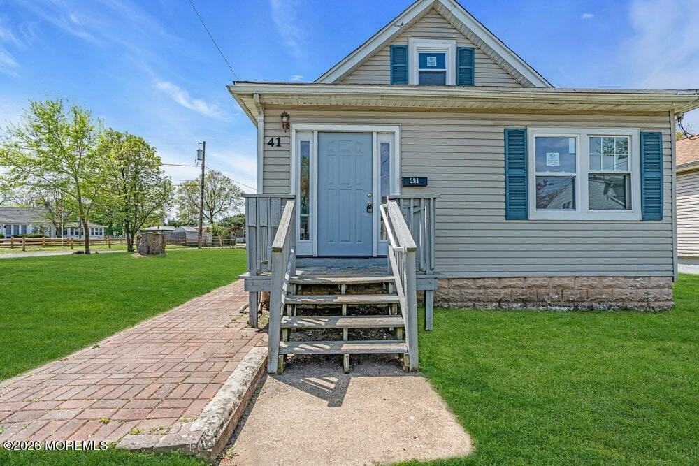 41 Harding Ave - Photo 7 of 30