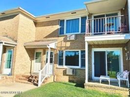 featured image of 324 Shore Dr #C9