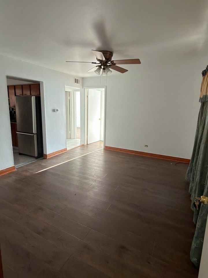 5205 S 73rd Ct #1 - Photo 3 of 9