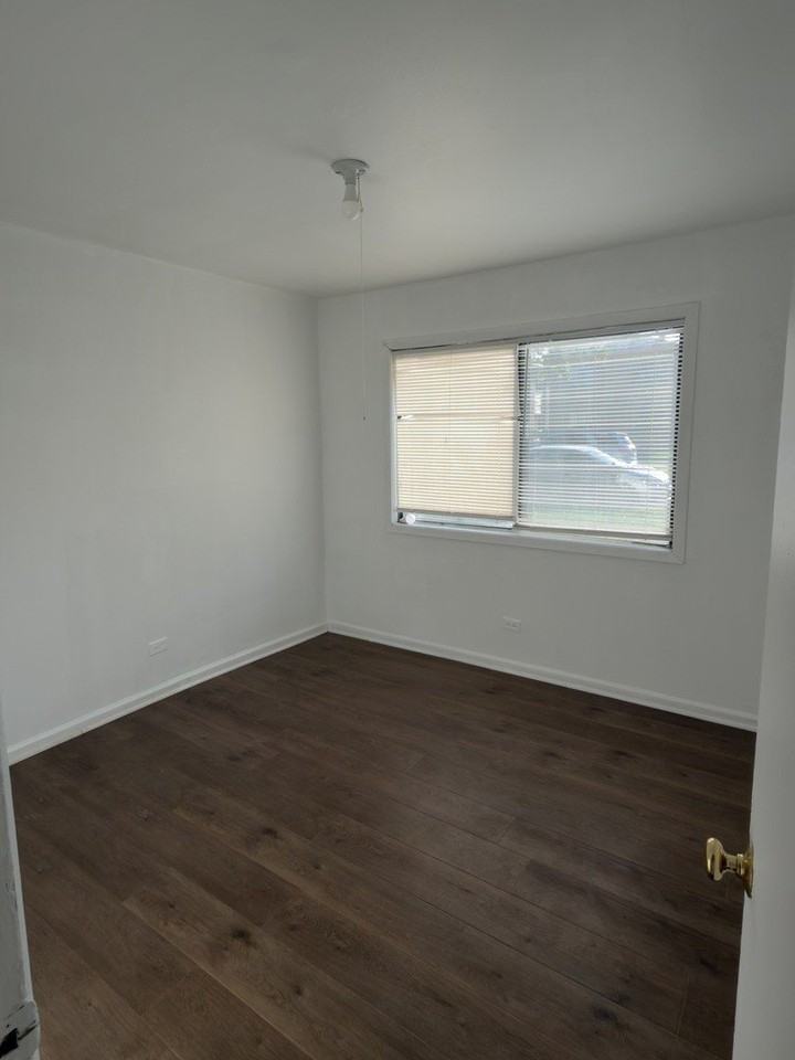 5205 S 73rd Ct #1 - Photo 6 of 9