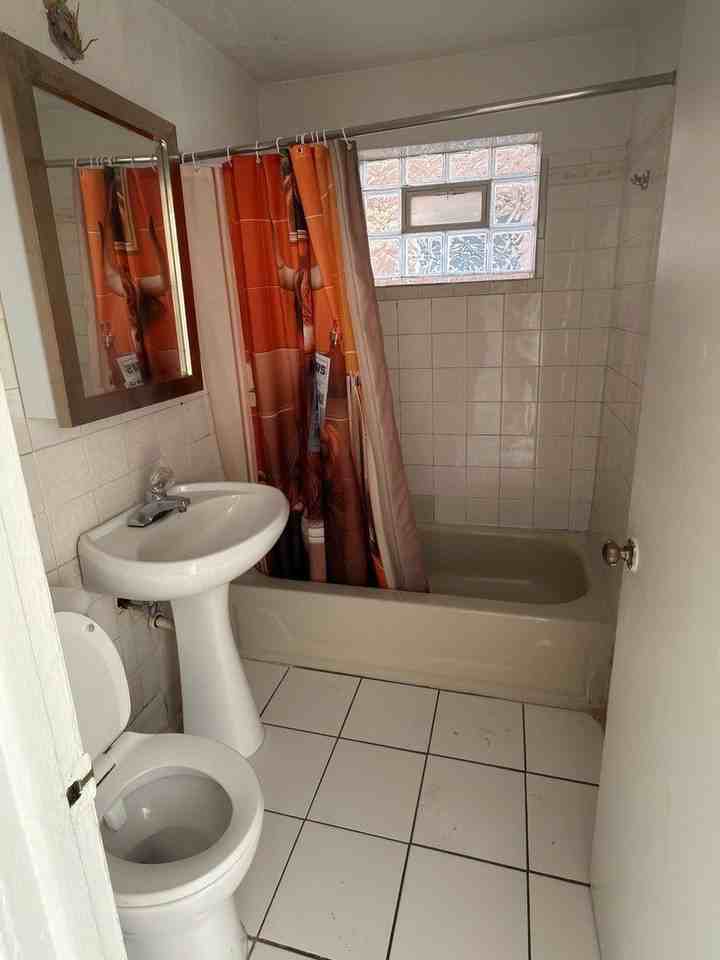 5205 S 73rd Ct #1 - Photo 7 of 9