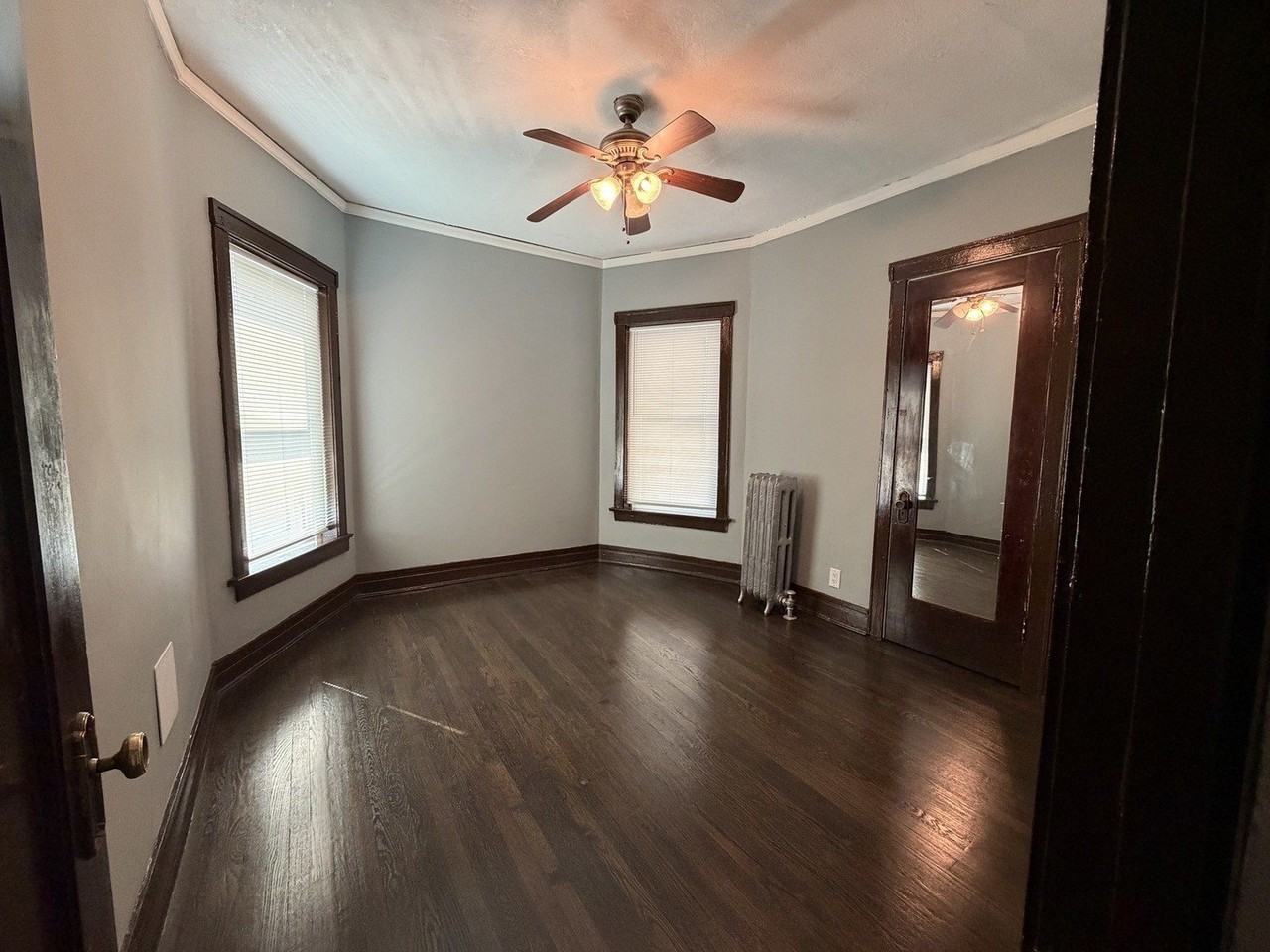 7304 S Emerald Ave #1R - Photo 6 of 16