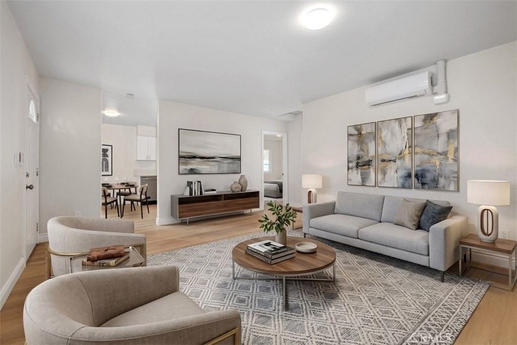 1009 N N Parton - Photo 5 of 17