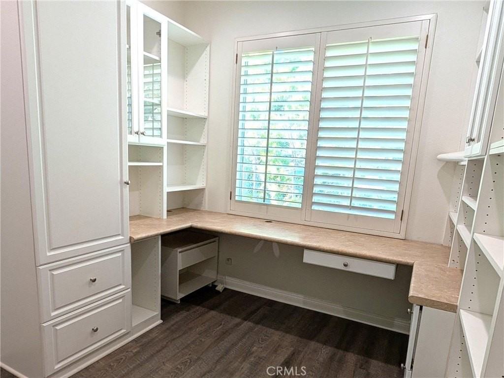 1 Halcyon Ln - Photo 7 of 18