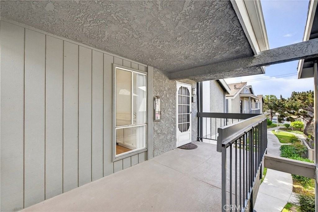 2839 S Fairview St #D - Photo 4 of 16