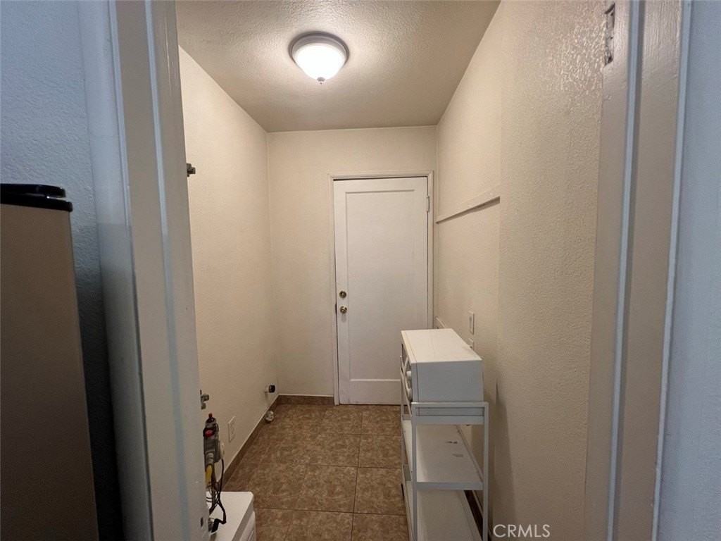 6718 Comet St - Photo 7 of 11