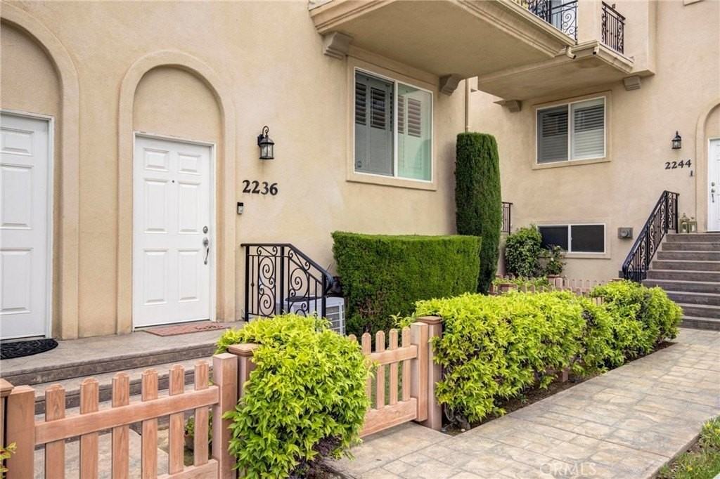 2236 Dominguez St - Photo 3 of 39