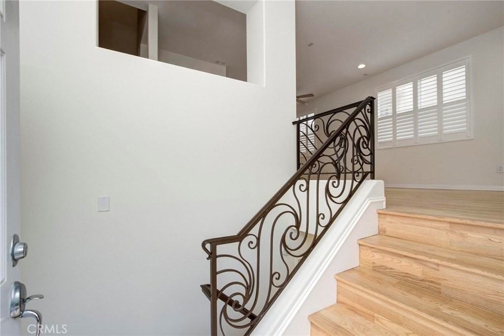 2236 Dominguez St - Photo 4 of 39