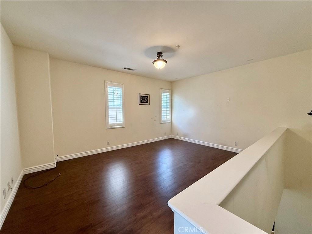 203 S 3rd Ave #B - Photo 6 of 16