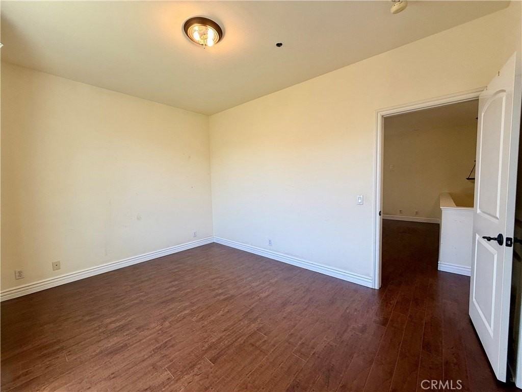 203 S 3rd Ave #B - Photo 7 of 16
